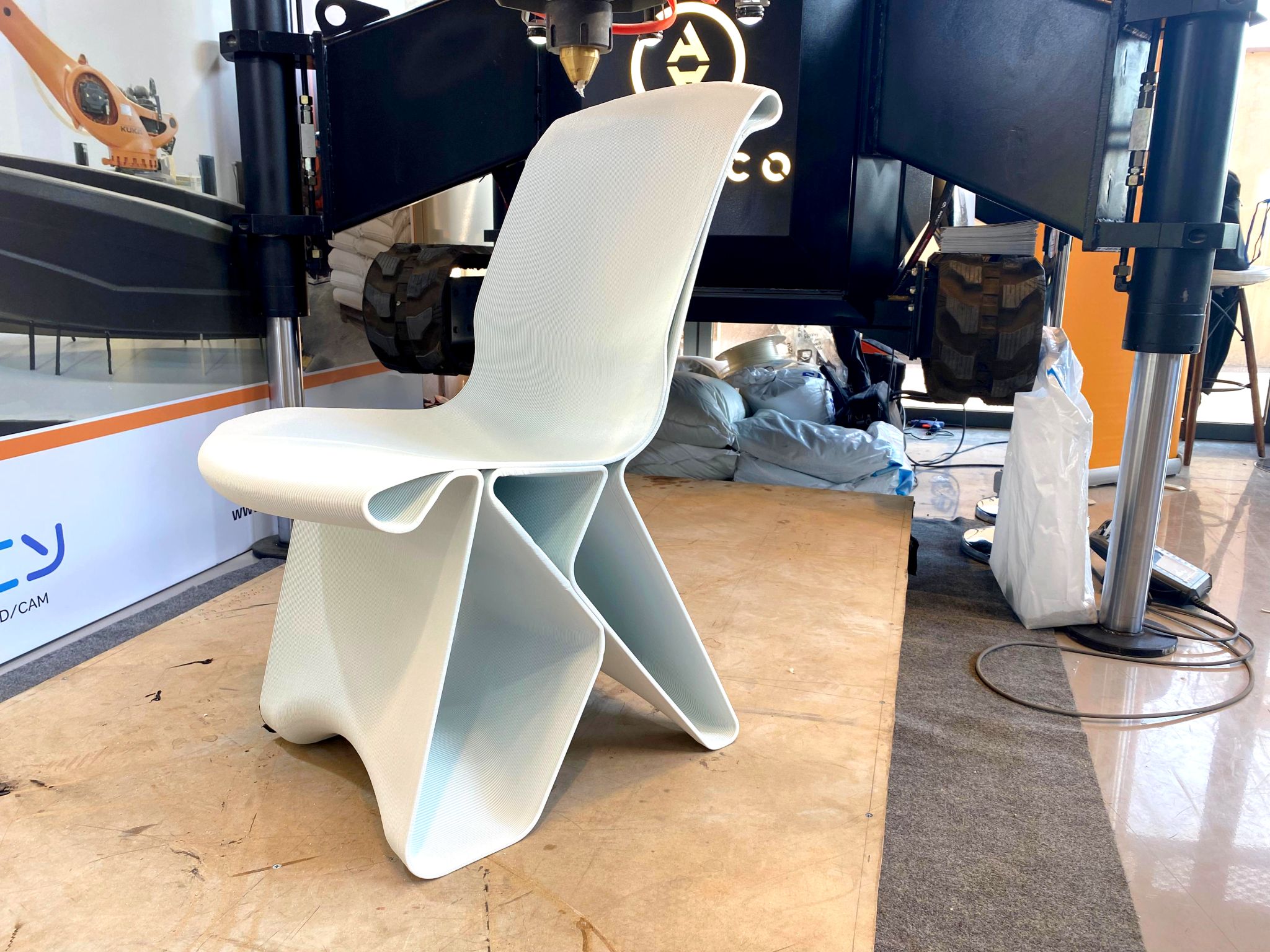 Avenco | Day 1 of Makina Hangar – Robotics and Automation Solutions Exhibition!