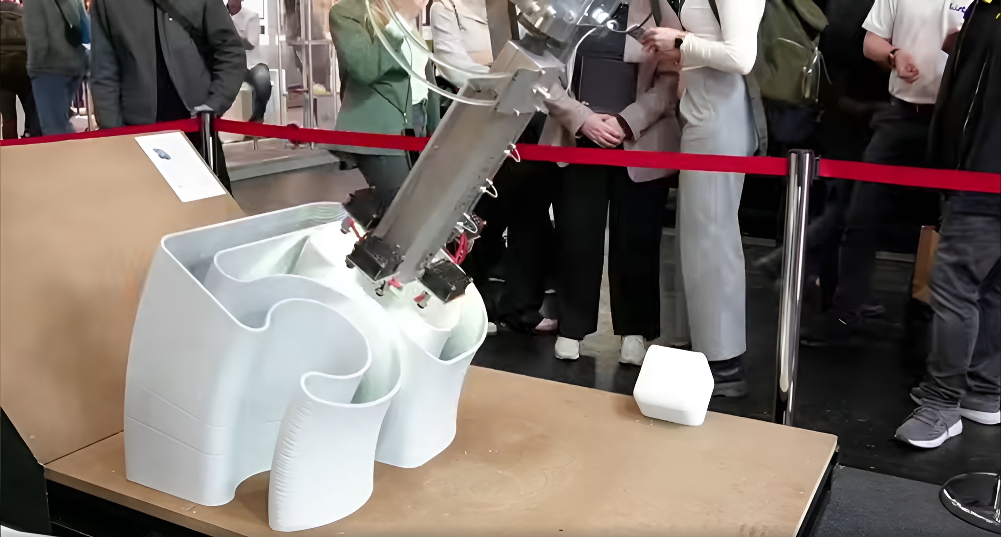 Avenco | Robotik 3D Termoplastik Üretimde Çok Düzlemli Baskı